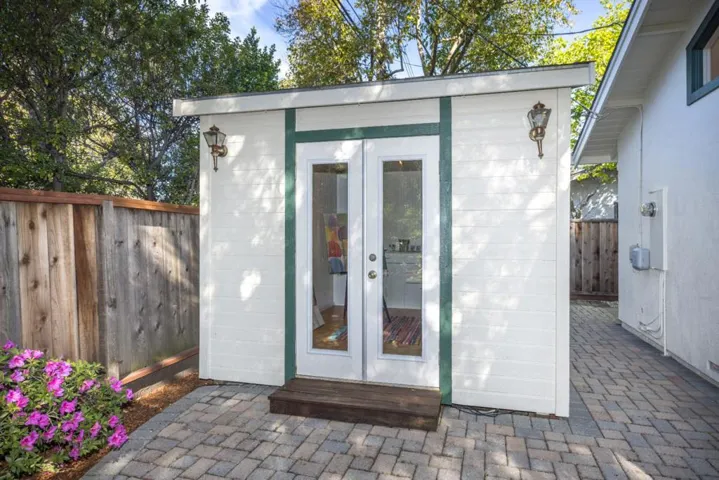 750 Stone Lane, Palo Alto, California 94303