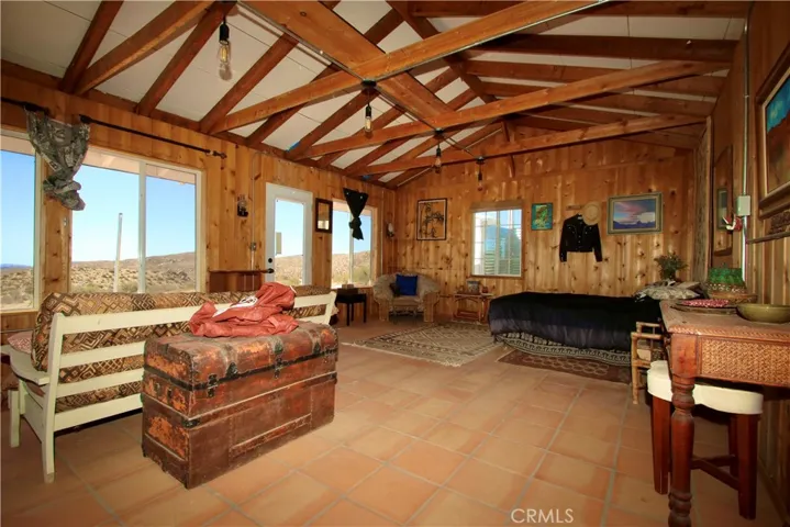 48901 Devils Gate Pass Road, Pioneertown, California 92268