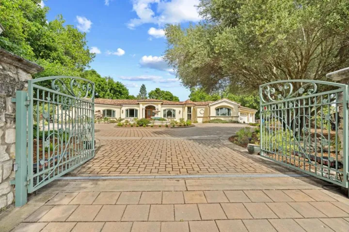 19287 San Marcos Road, Saratoga, California 95070