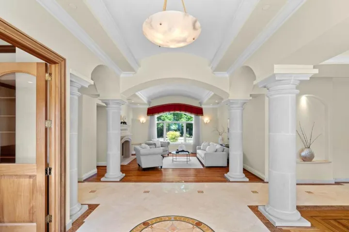 19287 San Marcos Road, Saratoga, California 95070