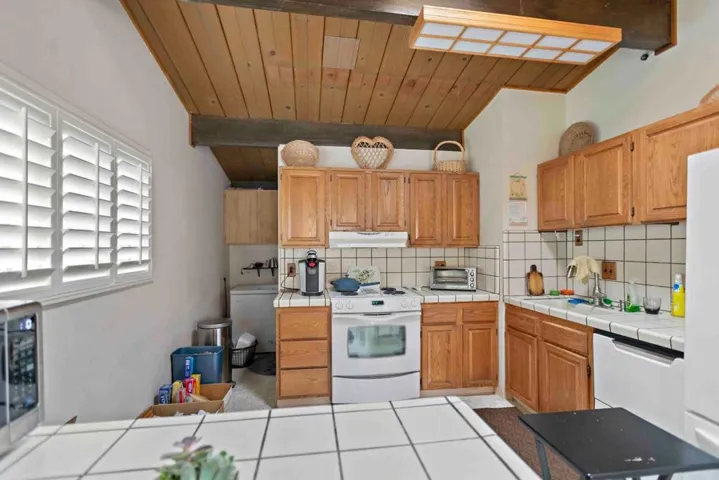 15750 Loma Vista Avenue, Los Gatos, California 95032