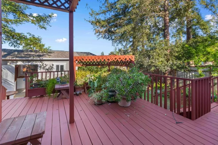 15750 Loma Vista Avenue, Los Gatos, California 95032