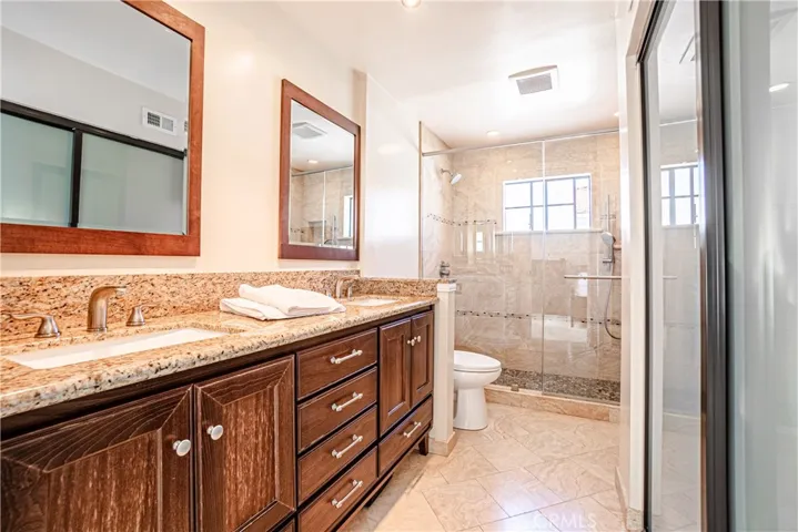 Double Sinks