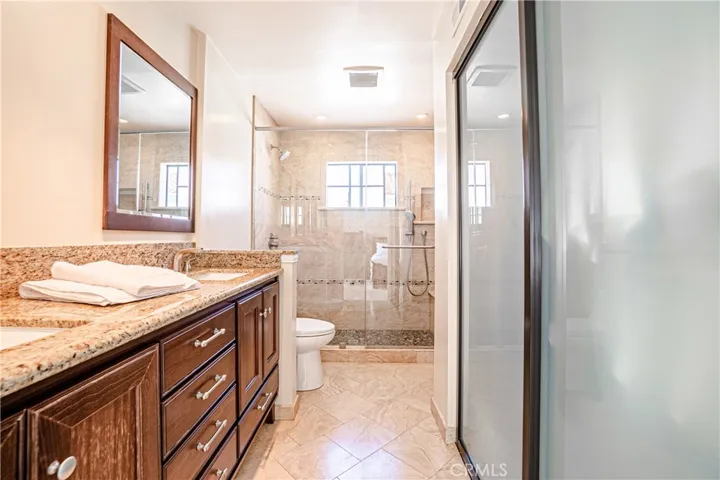 Primary Suite Bathroom