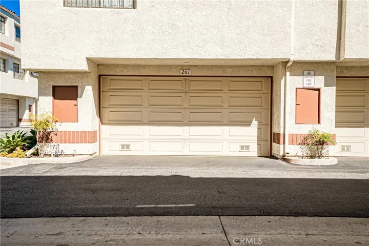 2 Car Garage