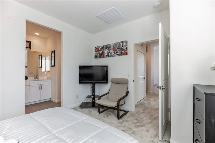 4331 S. Cantos Paseo 24, Ontario, California 91761