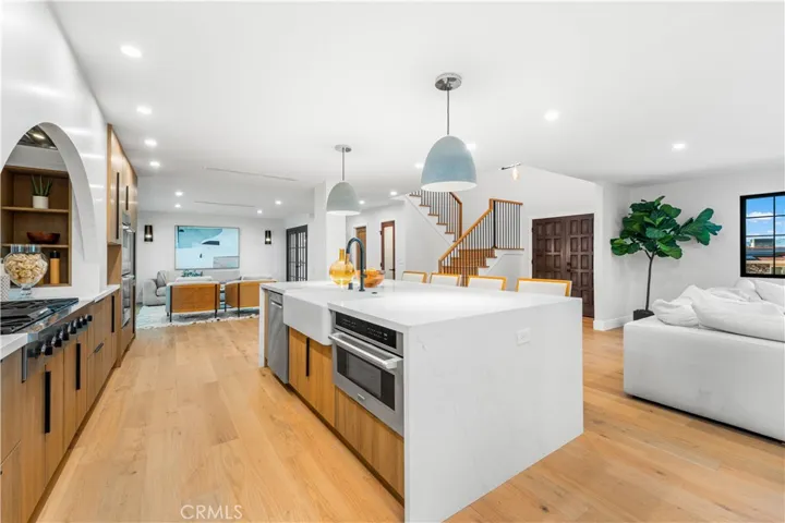 22778 Charlemont Place, Woodland Hills, California 91364