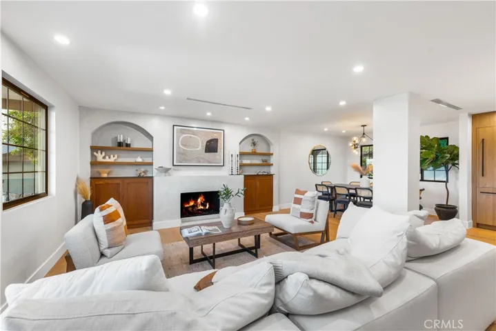 22778 Charlemont Place, Woodland Hills, California 91364