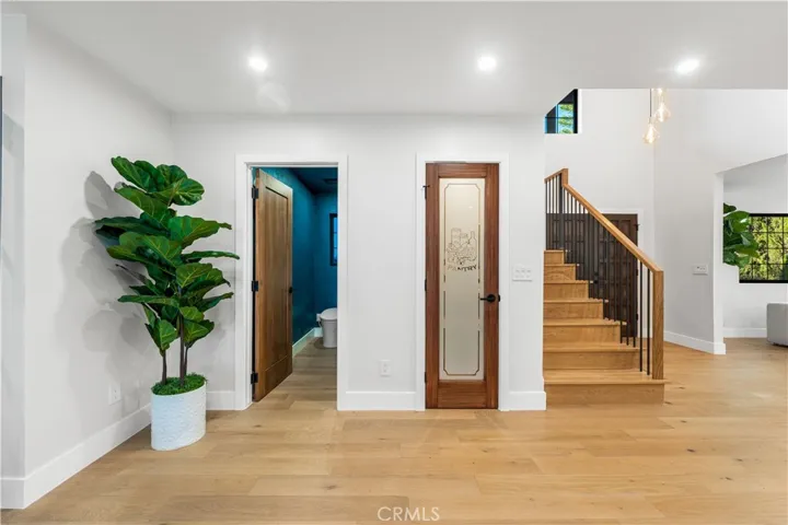 22778 Charlemont Place, Woodland Hills, California 91364