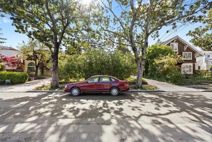 536 Tennyson Avenue, Palo Alto, California 94301