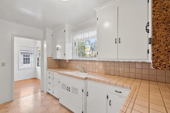 536 Tennyson Avenue, Palo Alto, California 94301