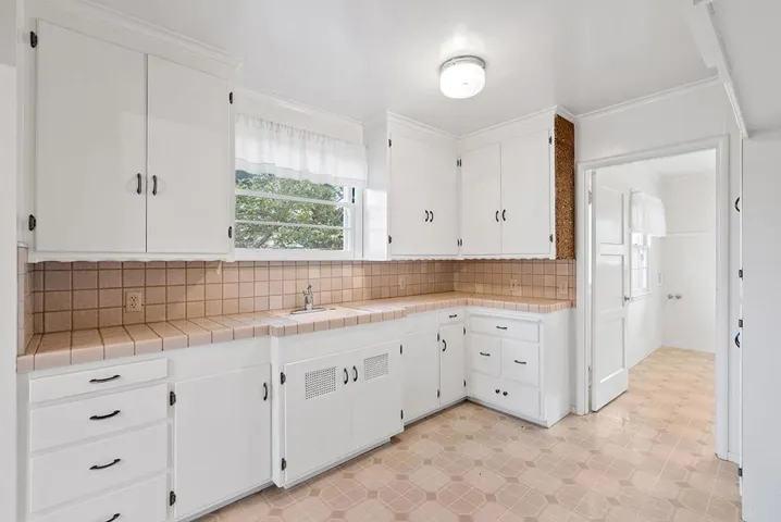 536 Tennyson Avenue, Palo Alto, California 94301