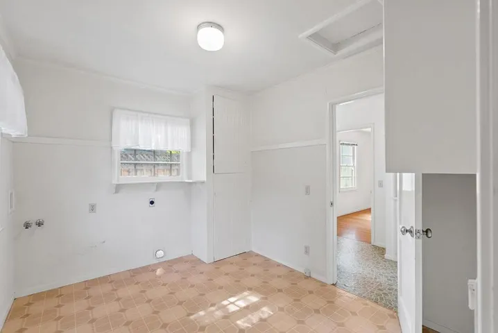 536 Tennyson Avenue, Palo Alto, California 94301