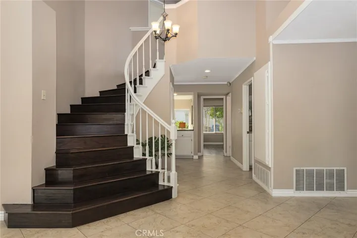 748 Lynnmere Drive, Thousand Oaks, California 91360
