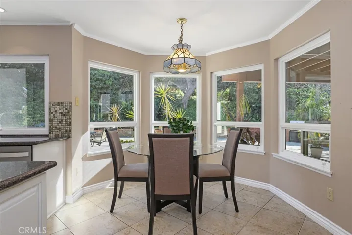 748 Lynnmere Drive, Thousand Oaks, California 91360