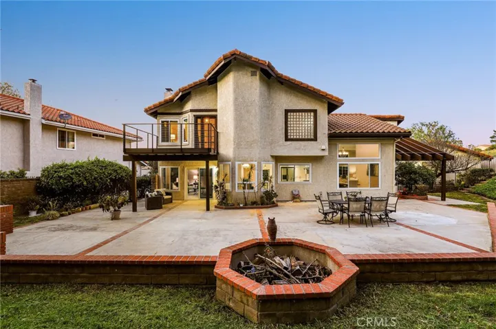 748 Lynnmere Drive, Thousand Oaks, California 91360