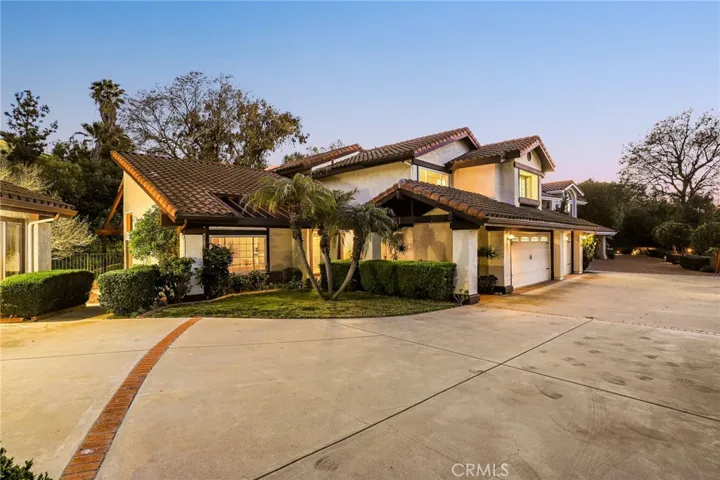 748 Lynnmere Drive, Thousand Oaks, California 91360