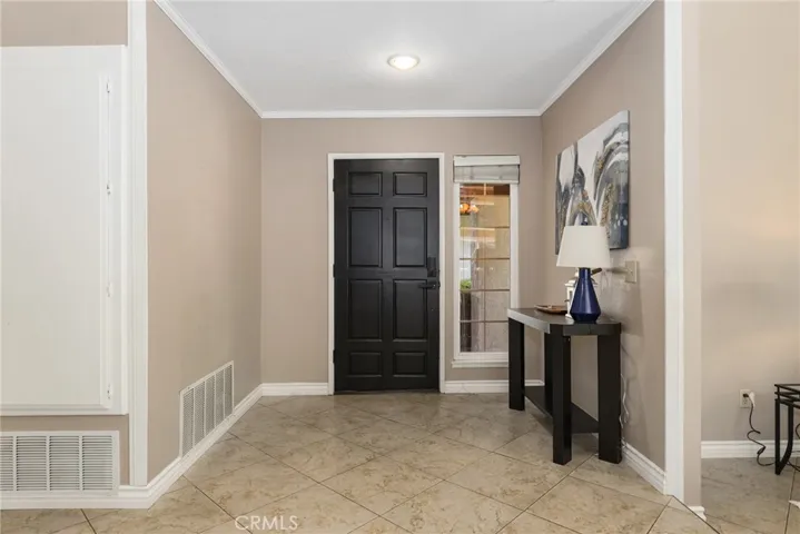 748 Lynnmere Drive, Thousand Oaks, California 91360