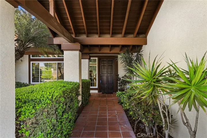 748 Lynnmere Drive, Thousand Oaks, California 91360