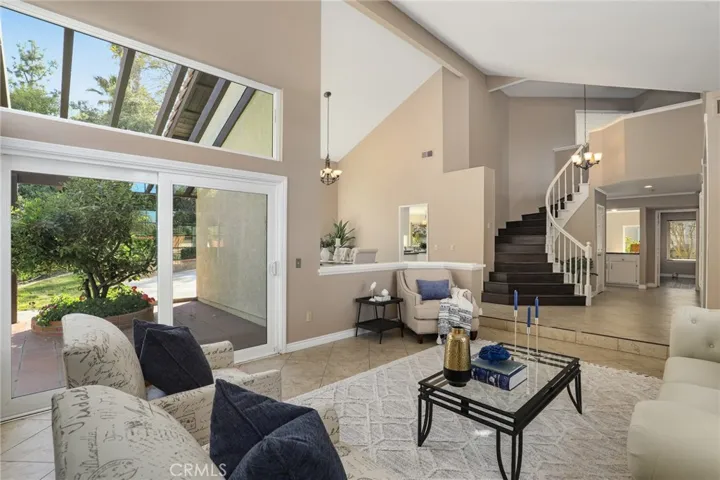 748 Lynnmere Drive, Thousand Oaks, California 91360