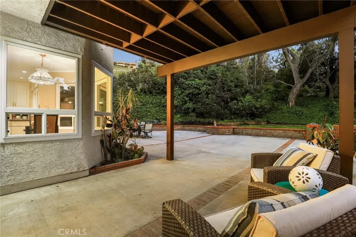 748 Lynnmere Drive, Thousand Oaks, California 91360