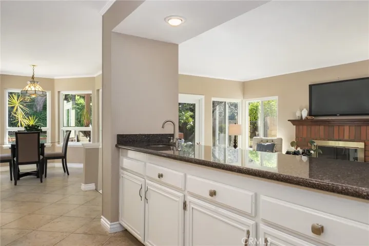 748 Lynnmere Drive, Thousand Oaks, California 91360