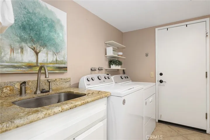 748 Lynnmere Drive, Thousand Oaks, California 91360
