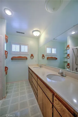 1330 Capistrano Way, Merced, California 95340