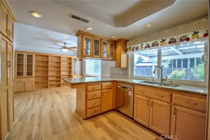 1330 Capistrano Way, Merced, California 95340