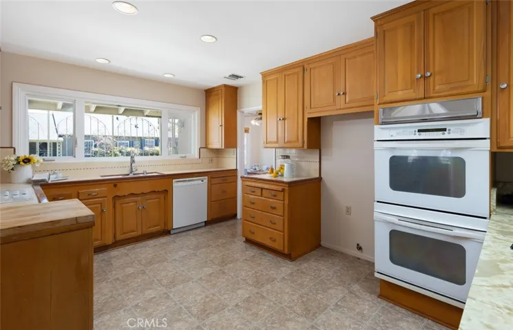 2502 Santiago Street, Santa Ana, California 92706