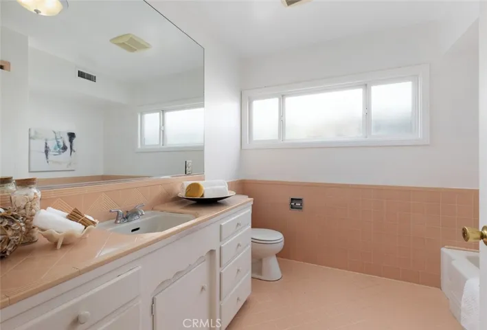 2502 Santiago Street, Santa Ana, California 92706