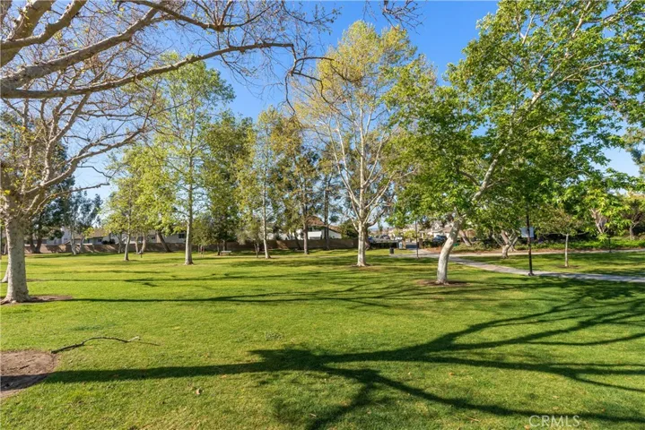 25492 Buckwood, Lake Forest, California 92630