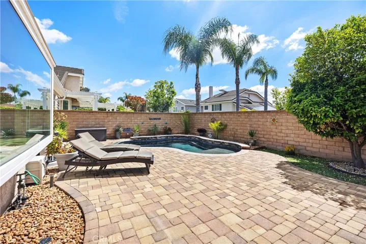 25492 Buckwood, Lake Forest, California 92630