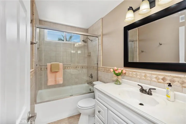 25492 Buckwood, Lake Forest, California 92630