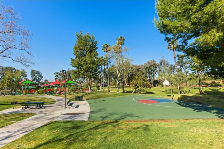 25492 Buckwood, Lake Forest, California 92630
