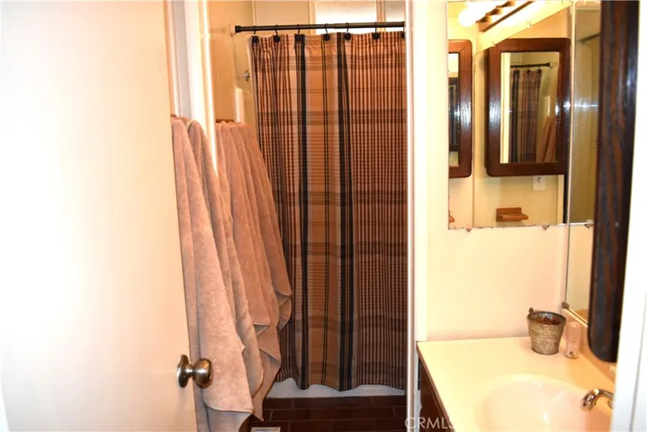 1600 Betty Street, Wrightwood, California 92397