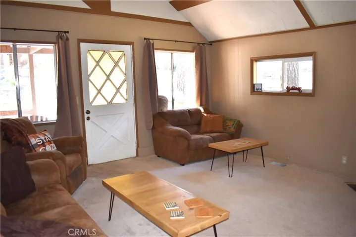 1600 Betty Street, Wrightwood, California 92397