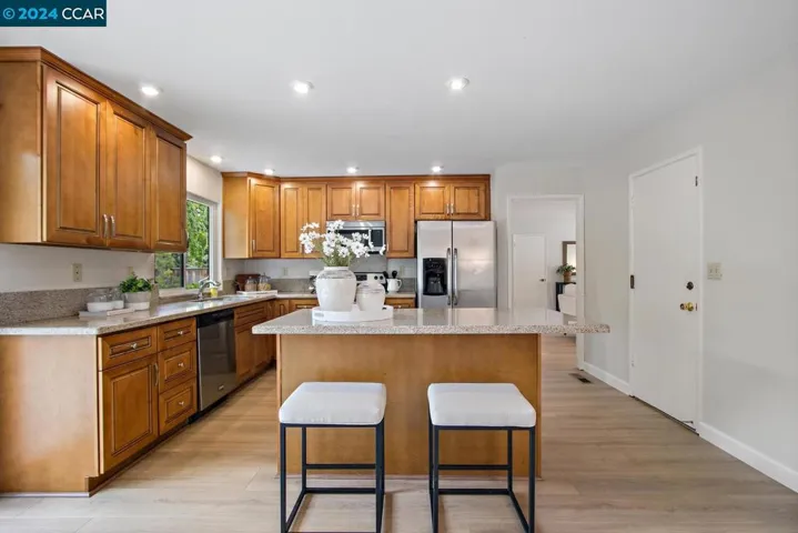 407 Kahrs Ave, Pleasant Hill, California 94523