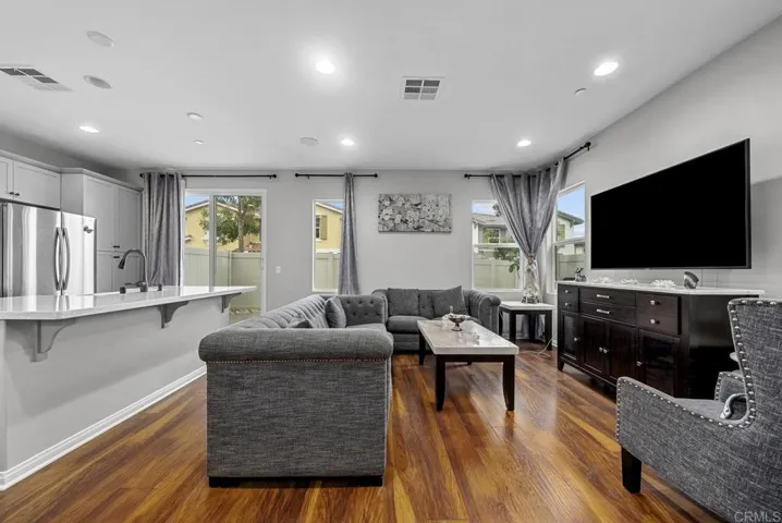 8611 Skylight Way, Lakeside, California 92040