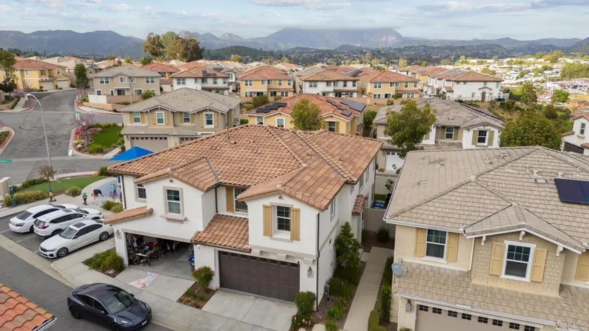 8611 Skylight Way, Lakeside, California 92040