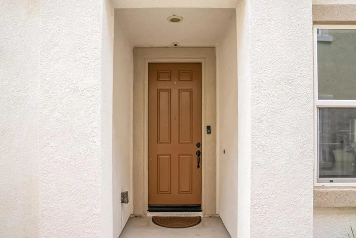 8611 Skylight Way, Lakeside, California 92040