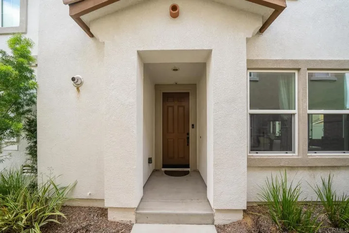 8611 Skylight Way, Lakeside, California 92040