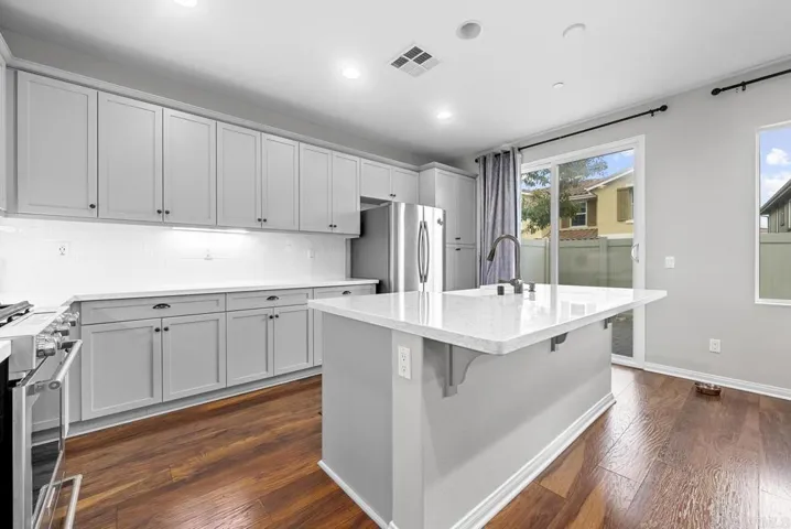 8611 Skylight Way, Lakeside, California 92040