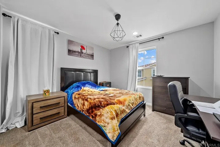 8611 Skylight Way, Lakeside, California 92040