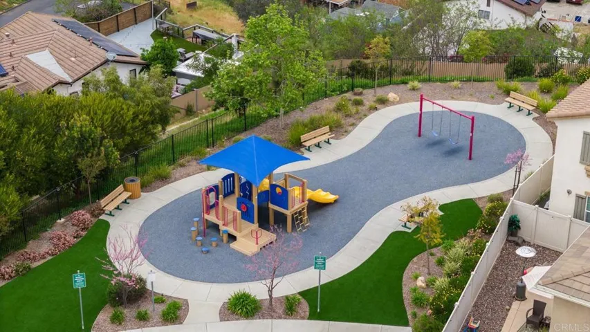 8611 Skylight Way, Lakeside, California 92040