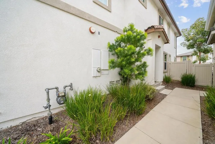 8611 Skylight Way, Lakeside, California 92040