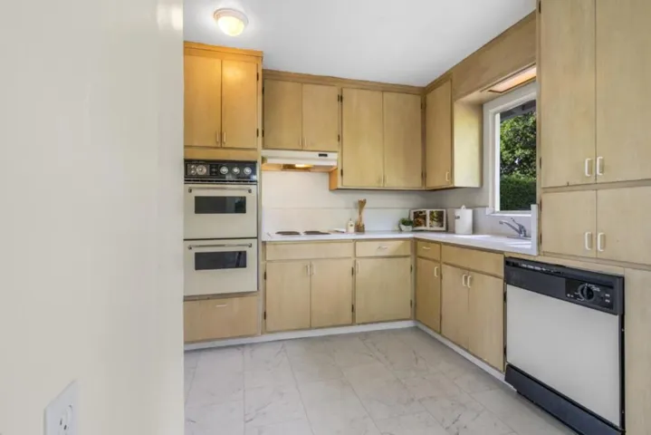 3313 Bryant Street, Palo Alto, California 94306
