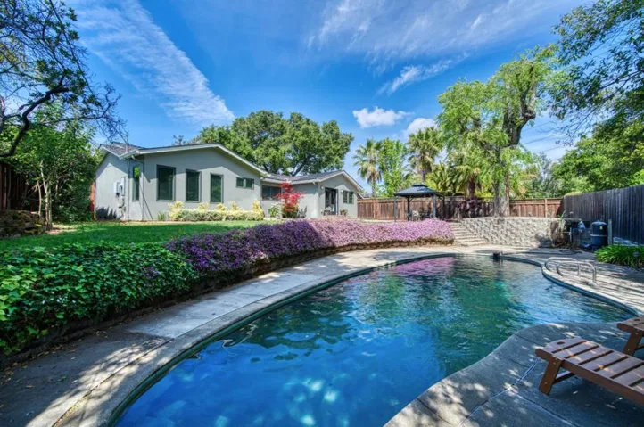 18310 Montpere Way, Saratoga, California 95070