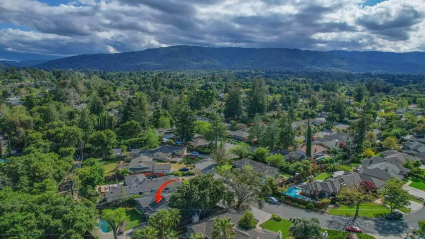 18310 Montpere Way, Saratoga, California 95070