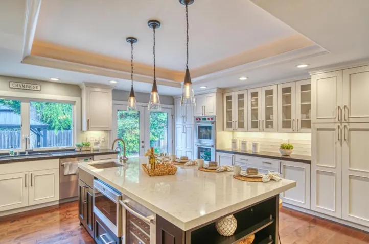 18310 Montpere Way, Saratoga, California 95070